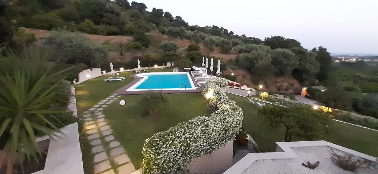 Sike Holiday Home Taormina Exterior photo