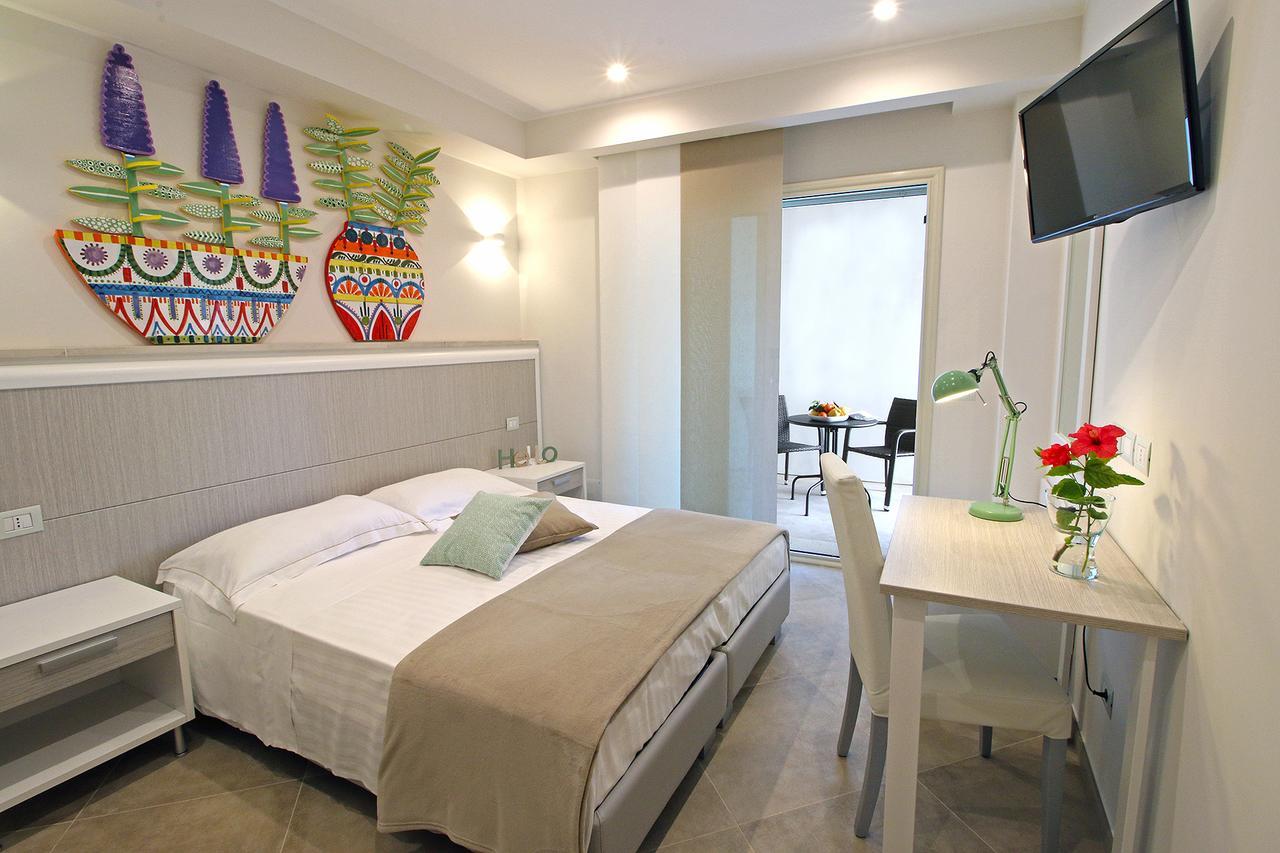 Sike Holiday Home Taormina Exterior photo