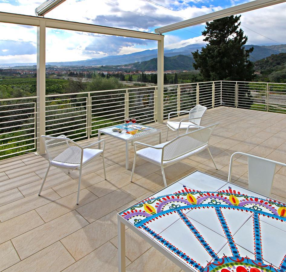 Sike Holiday Home Taormina Exterior photo