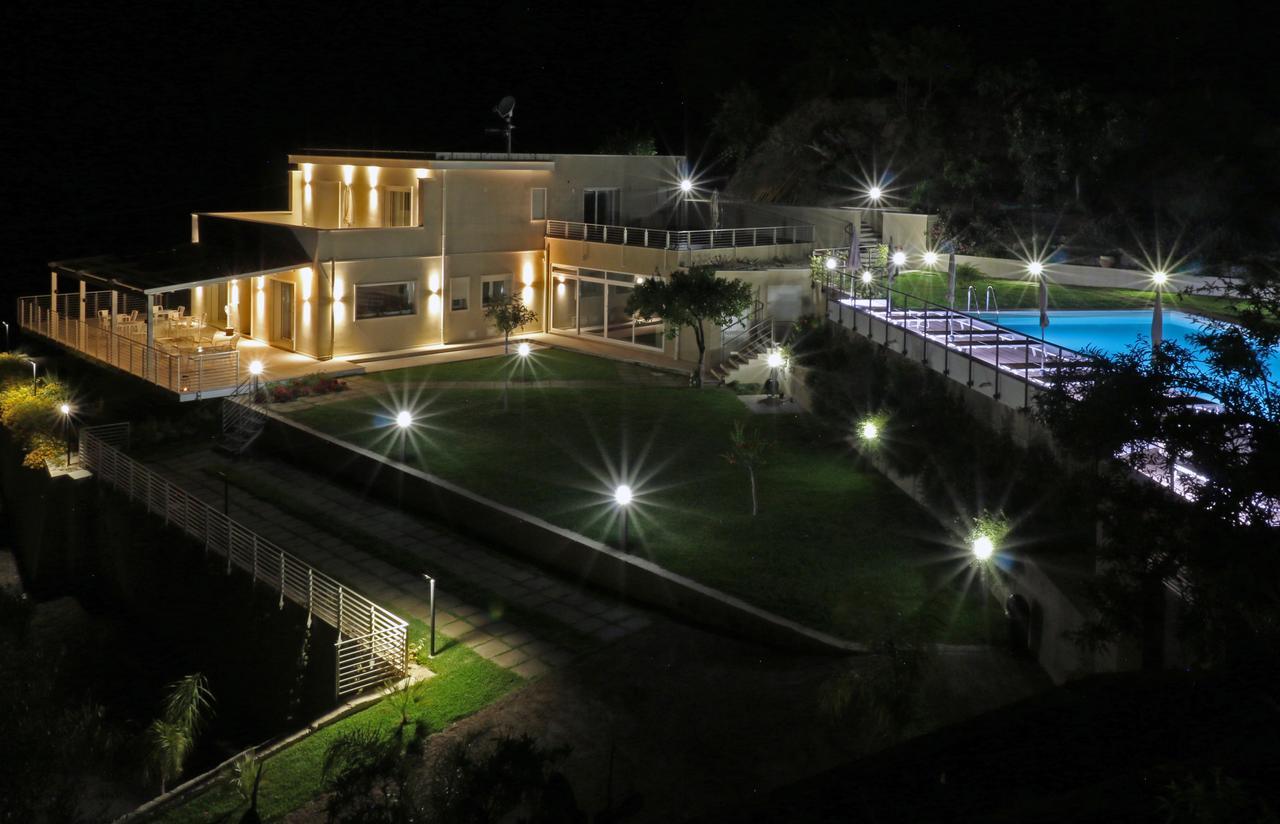 Sike Holiday Home Taormina Exterior photo