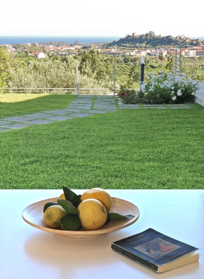 Sike Holiday Home Taormina Exterior photo